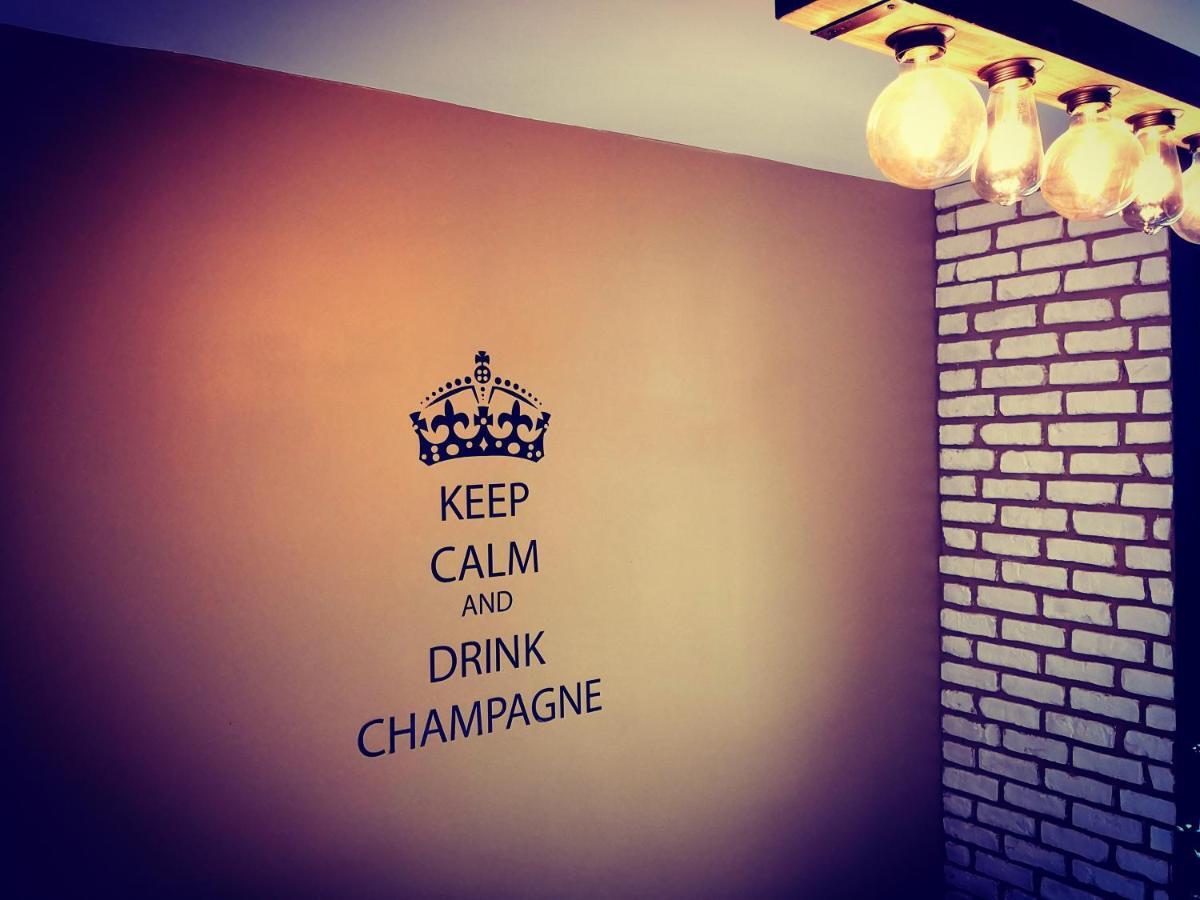 Apartment Groom - Jacuzzi & Champagne *